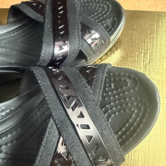 CROCS Black Wedge Sandals with Adjustable Ankle Strap - Picture 4 of 5